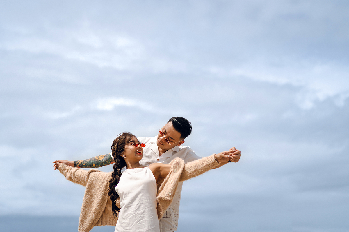 Bintan Pre-Wedding Photoshoot: Kellyn & Jiabao’s Fun Adventure at Blue Lake, Sand Dunes & ANMON Resort by HS on OneThreeOneFour 23