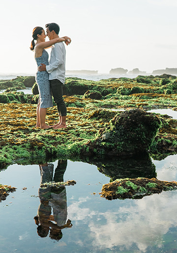 I&HM: at Mengening Beach for their honeymoon shoot