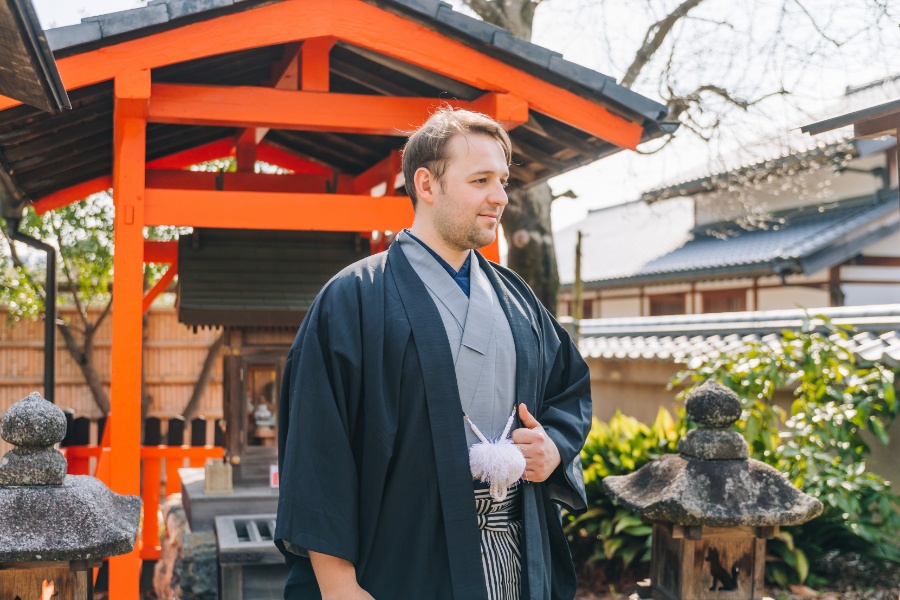 Kyoto Kimono Prewedding Photoshoot Higashiyama District Japan by Shu Hao on OneThreeOneFour 30