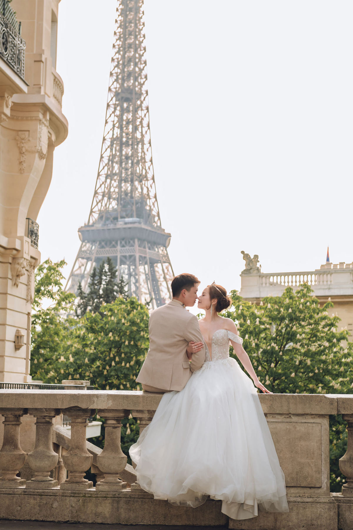 Eternal Love in Paris: Pre-Wedding Photoshoot for Hong Kong Couple | Eiffel Tower, Trocadero, Café, Louvre, Alexandre III Bridge by Arnel on OneThreeOneFour 11