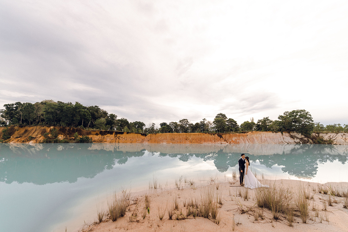 Bintan Pre-Wedding Photoshoot: Shermaine & Kai Yiong’s Adventure at Old Streets, Blue Lake, Sand Dunes & ATV Ride by HS on OneThreeOneFour 21