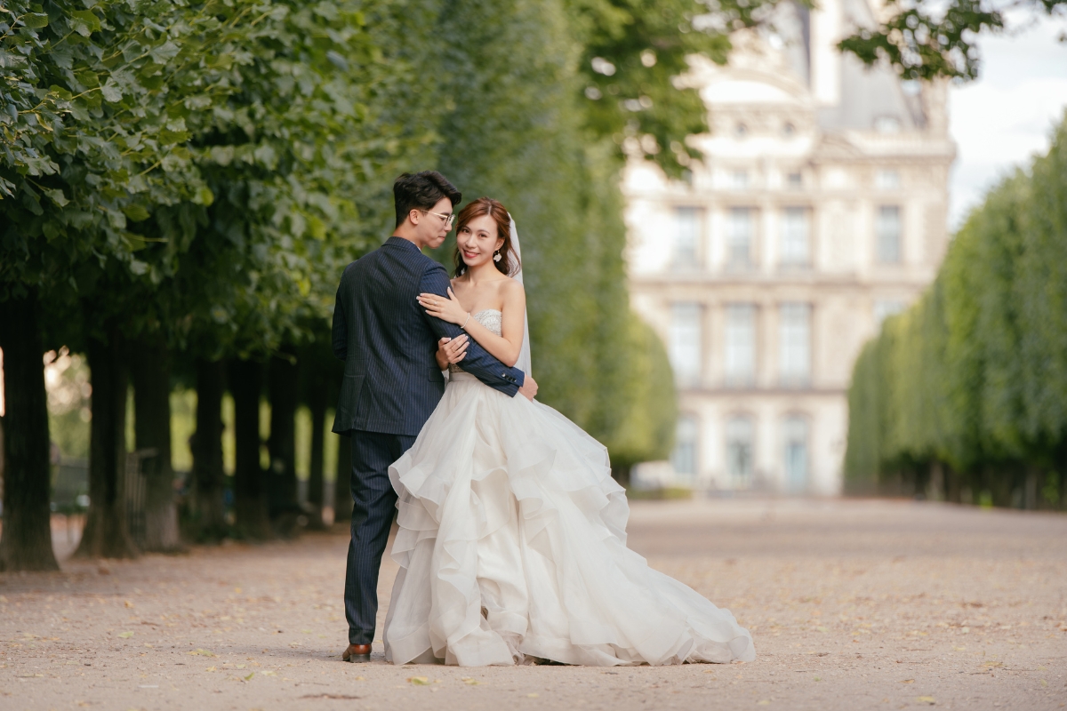 Paris Pre-Wedding Photoshoot with Avenue de Camoens, Port Debily, Bir Hakeim, Tuileries Garden, Louvre Pyramid, Palais Royal, and a Parisian Cafe. by Arnel on OneThreeOneFour 9