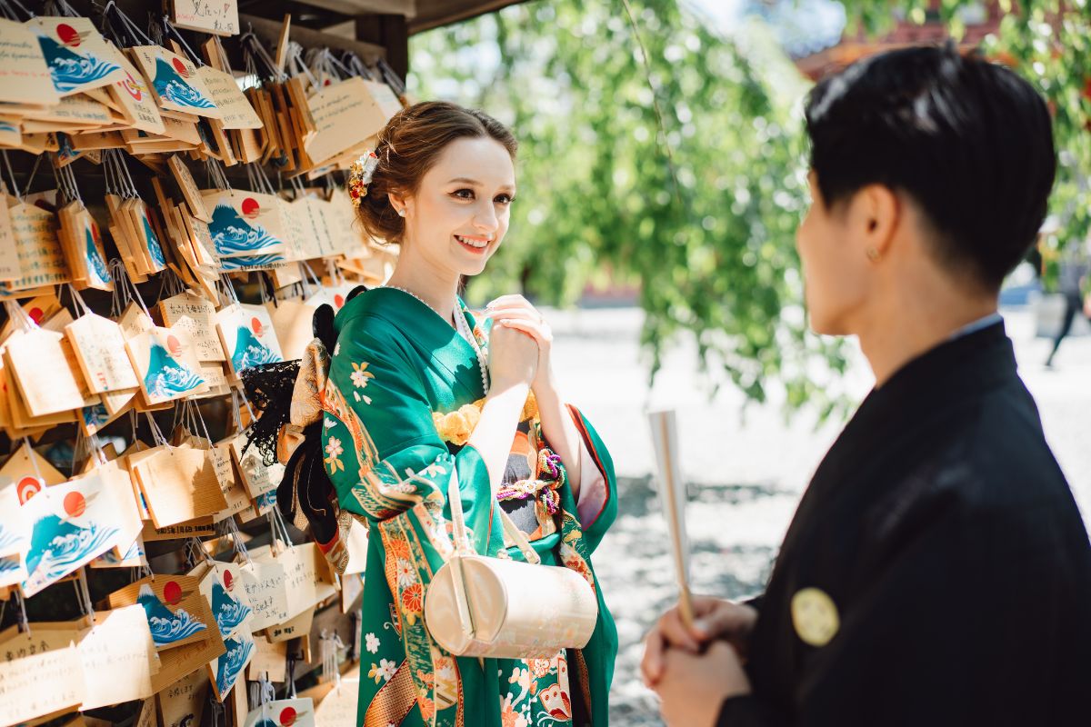Tokyo Kimono Photoshoot and Prewedding Photoshoot At Makaino Farm & Saiko Lake with Mount Fuji by Dahe on OneThreeOneFour 4