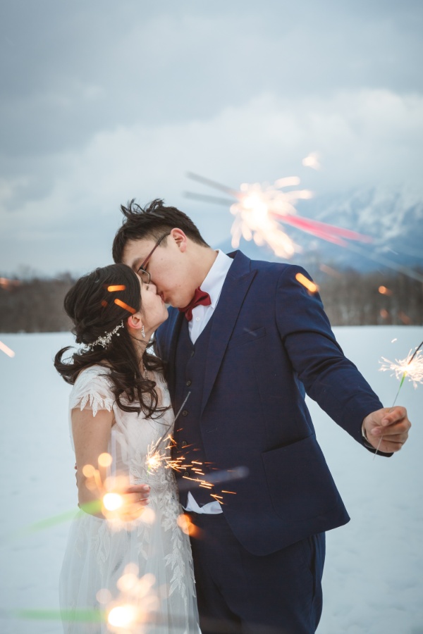 Niseko Hokakido Snow Winter Pre-Wedding Photography by Kuma on OneThreeOneFour 27