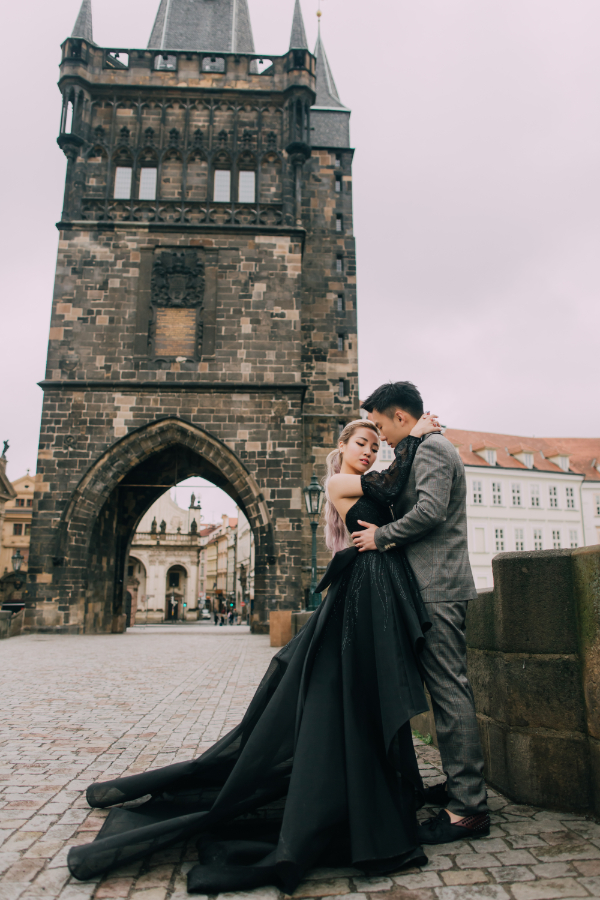 Naomi & Hann's Wedding Photoshoot in Prague by Nika on OneThreeOneFour 10