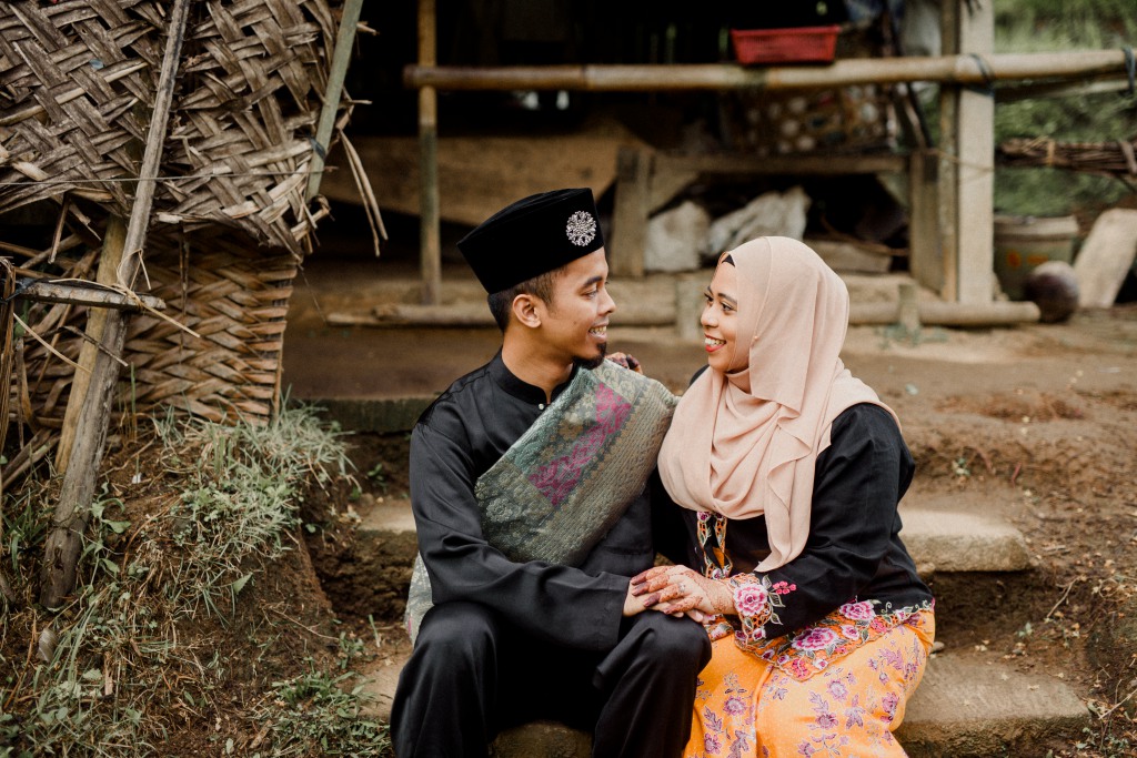 Bali Honeymoon Photography: Post-Wedding Photoshoot For Malay Couple At Tegallalang Rice Paddies  by Dex on OneThreeOneFour 16
