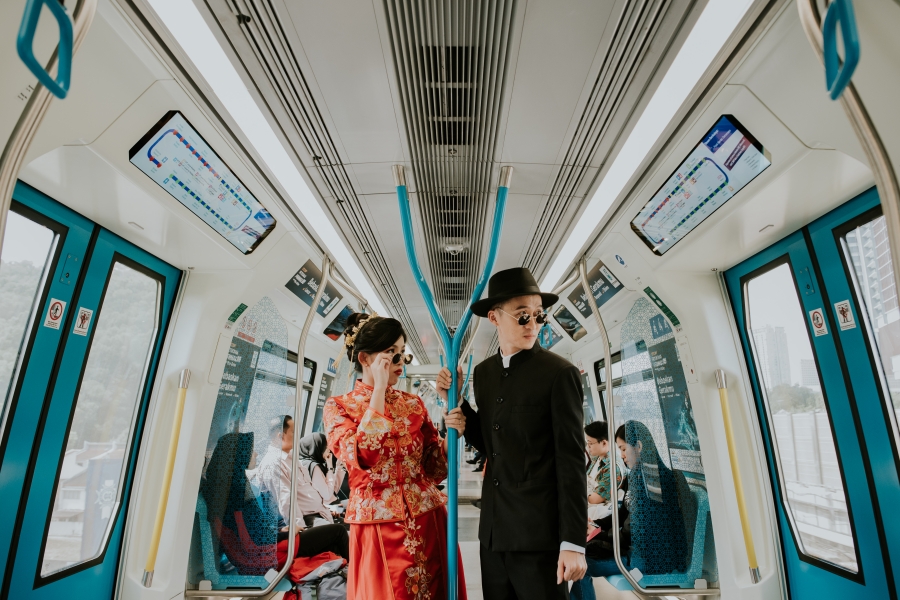 Retro Oriental Pre Wedding Photoshoot In Kuala Lumpur Petaling Street by Yan on OneThreeOneFour 6