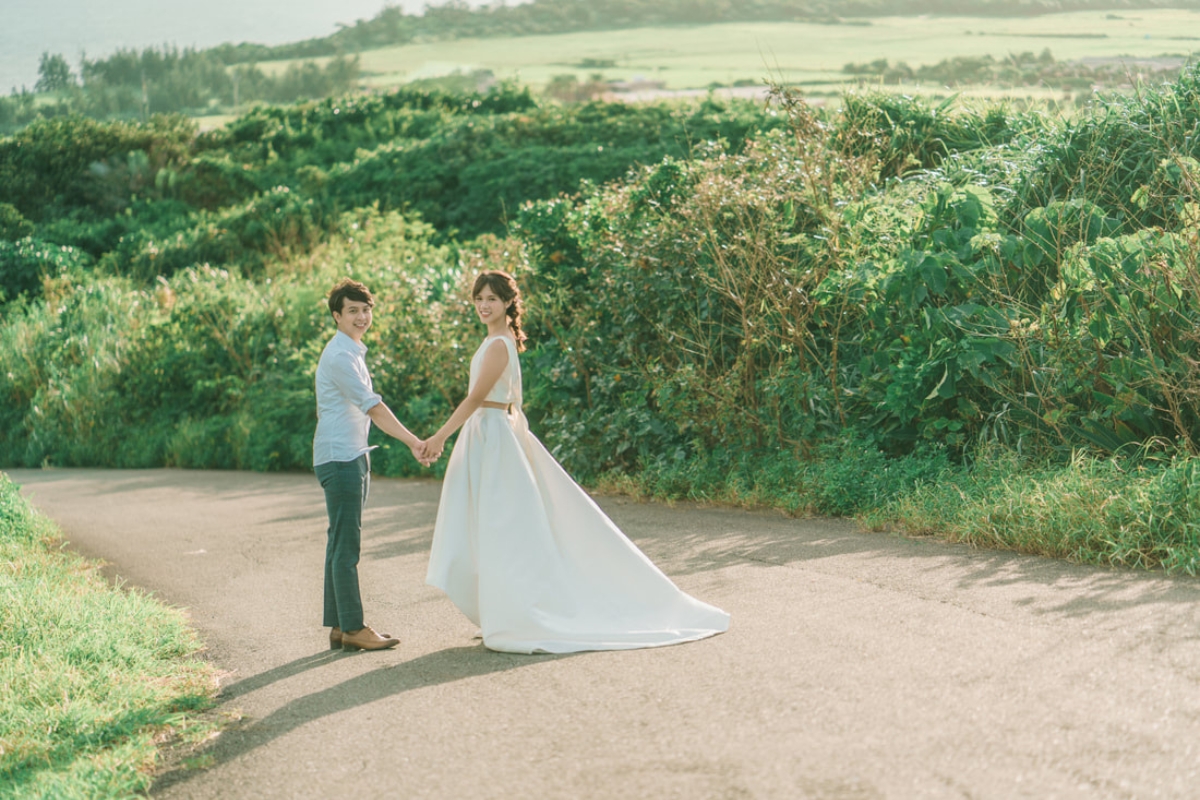 Taiwan Pre-Wedding Photoshoot Quaint Neighborhood Lush Green Hills Beach Romantic Getaway by  on OneThreeOneFour 18