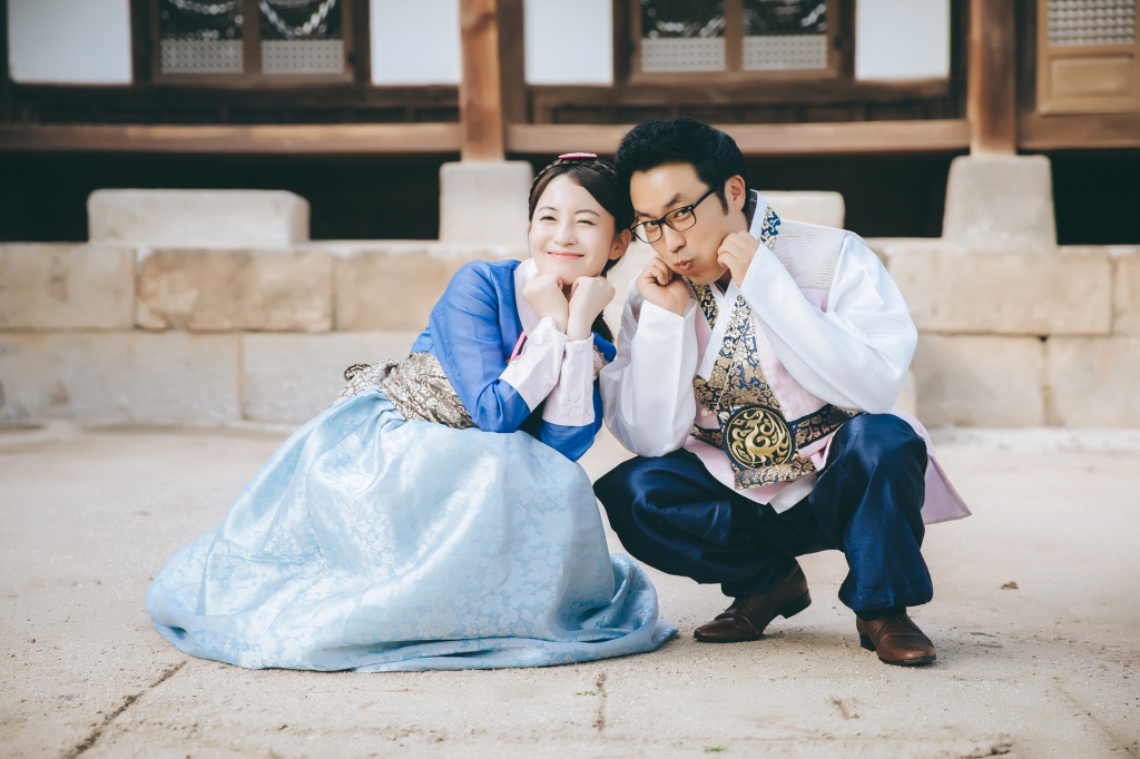Traditional Hanbok Couple Shoot At Dream Forest, Korea by Jungyeol on OneThreeOneFour 14
