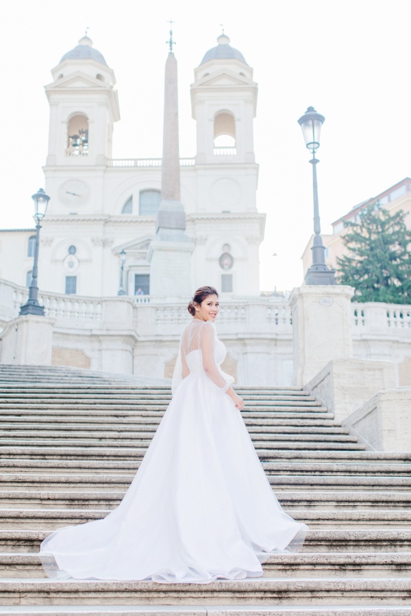 Italy Rome Colosseum Prewedding Photoshoot with Trevi Fountain  by Katie on OneThreeOneFour 20