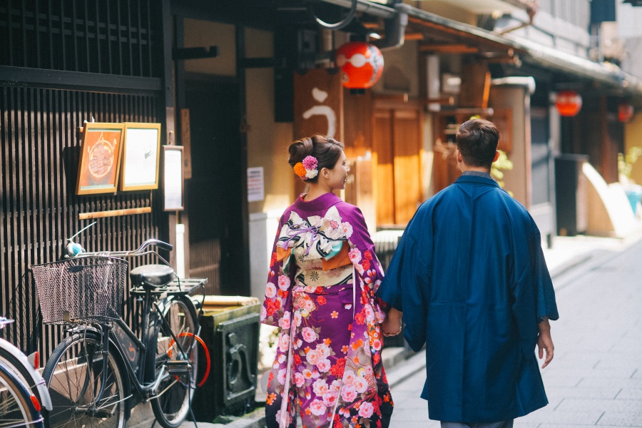 Japan Kyoto Pre-Wedding Photoshoot At Gion District And Nara Deer Park  by Kinosaki  on OneThreeOneFour 13