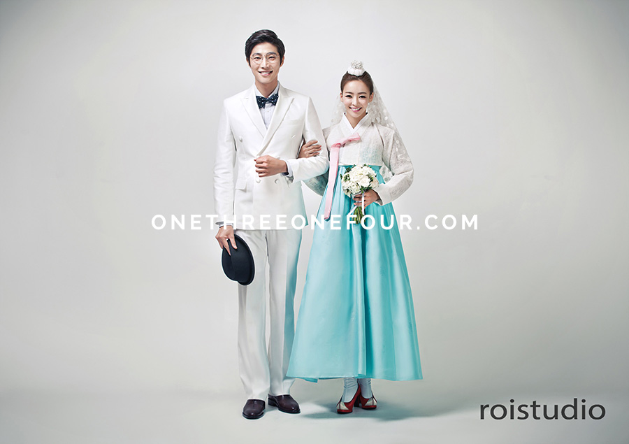 Korean Wedding Studio Photography: Modern Chic Set & Hanbok by Roi Studio on OneThreeOneFour 2