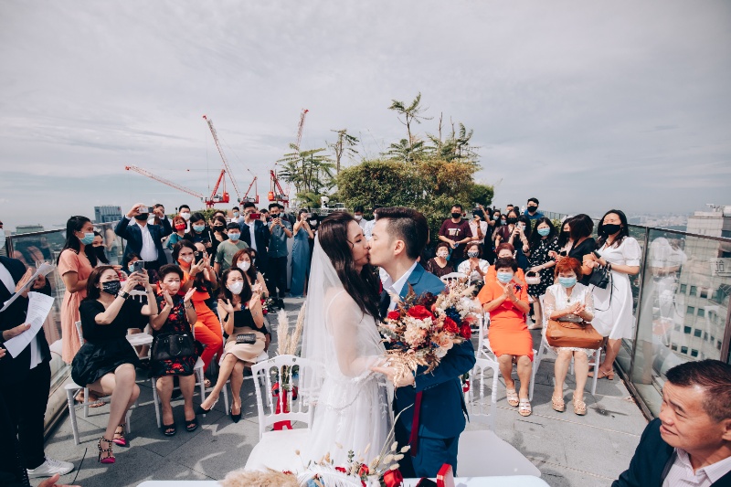 J&ZH: Singapore Wedding day at 1-altitude Bar by Cheng on OneThreeOneFour 29