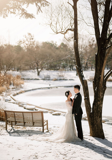 Whispers of Love in Seoul's Winter Wonderland: Snowy Pre-Wedding Extravaganza