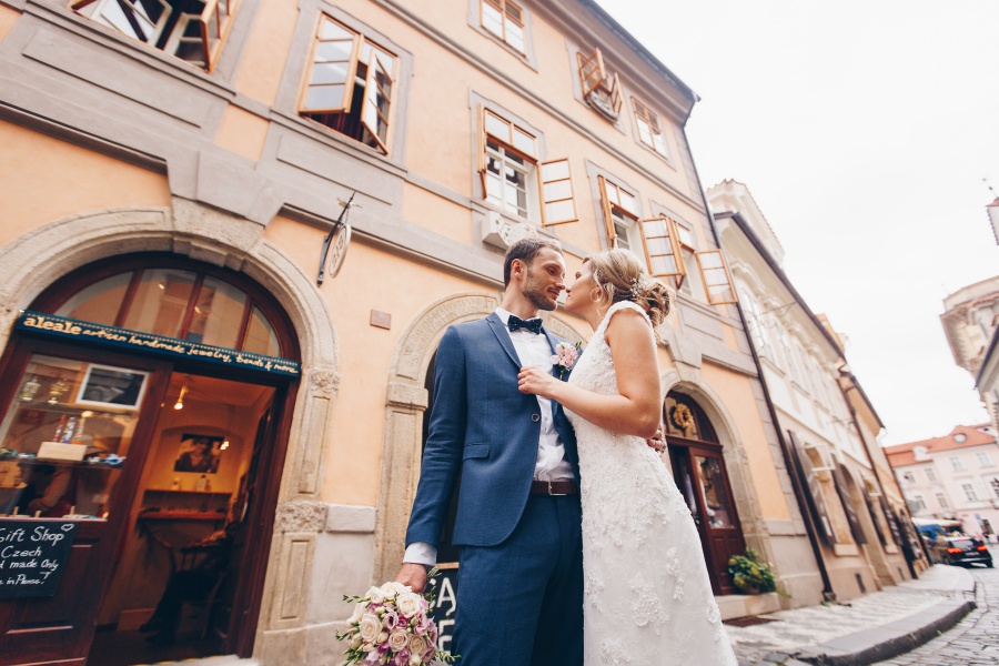 Prague Pre-Wedding Photoshoot At Vrtba Garden And Charles Bridge  by Nika  on OneThreeOneFour 23
