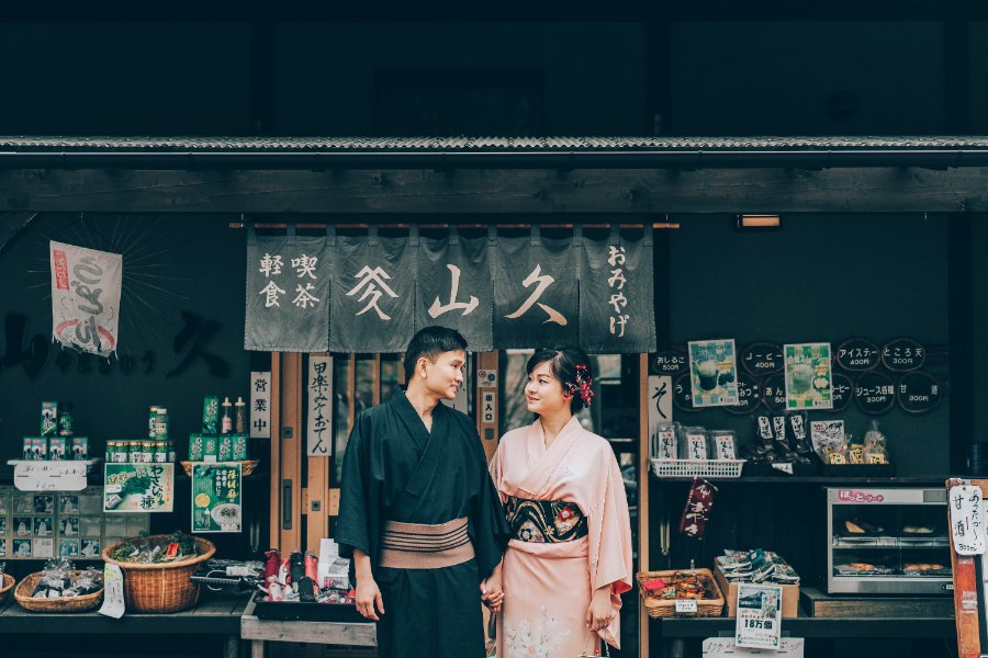 Japan Tokyo Pre-Wedding Photoshoot At Traditional Japanese Village And Pagoda During Sakura Season by Lenham on OneThreeOneFour 13