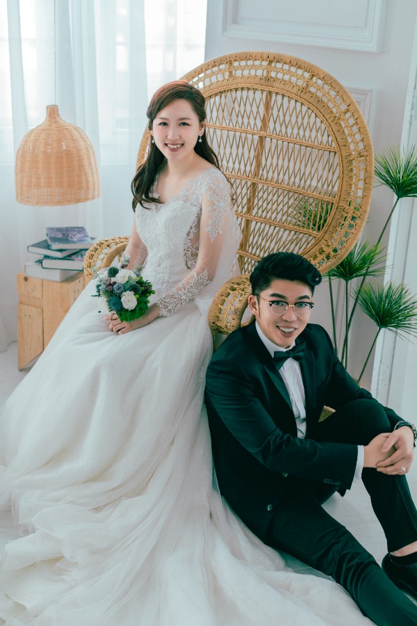Taiwan Studio and Yang Ming Shan Prewedding Photoshoot by Andy on OneThreeOneFour 16