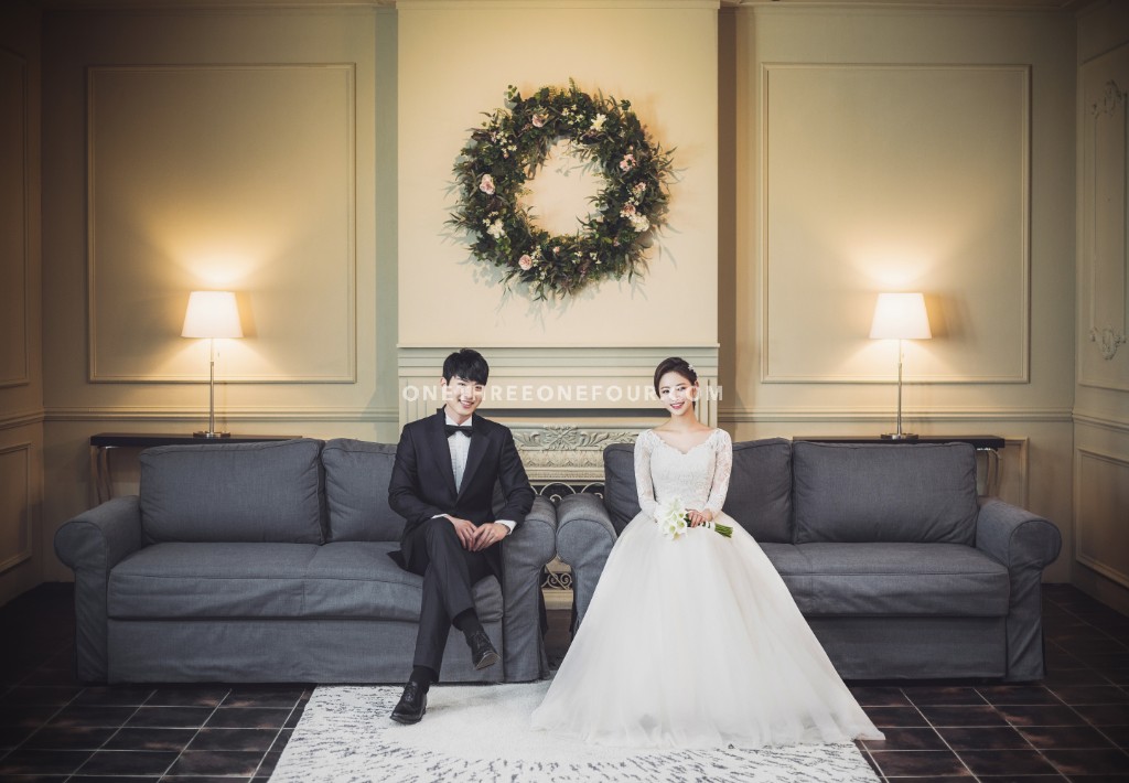 Korean Studio Pre-Wedding Photography: 2017 ePhoto Essay Studio Collection by ePhoto Essay Studio on OneThreeOneFour 15