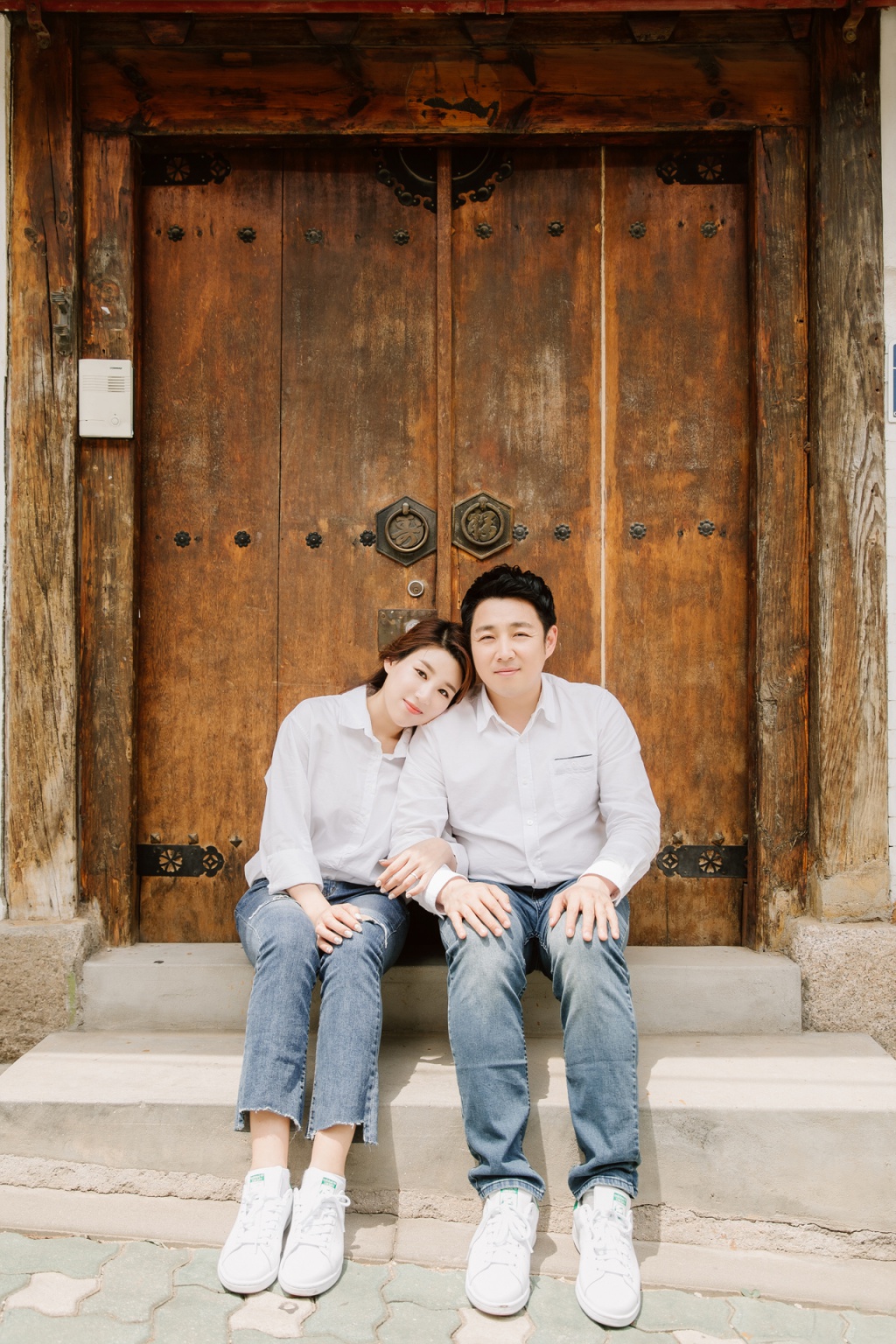 Casual Couple Shoot At Traditional Seochon Village In Korea by Jungyeol on OneThreeOneFour 11