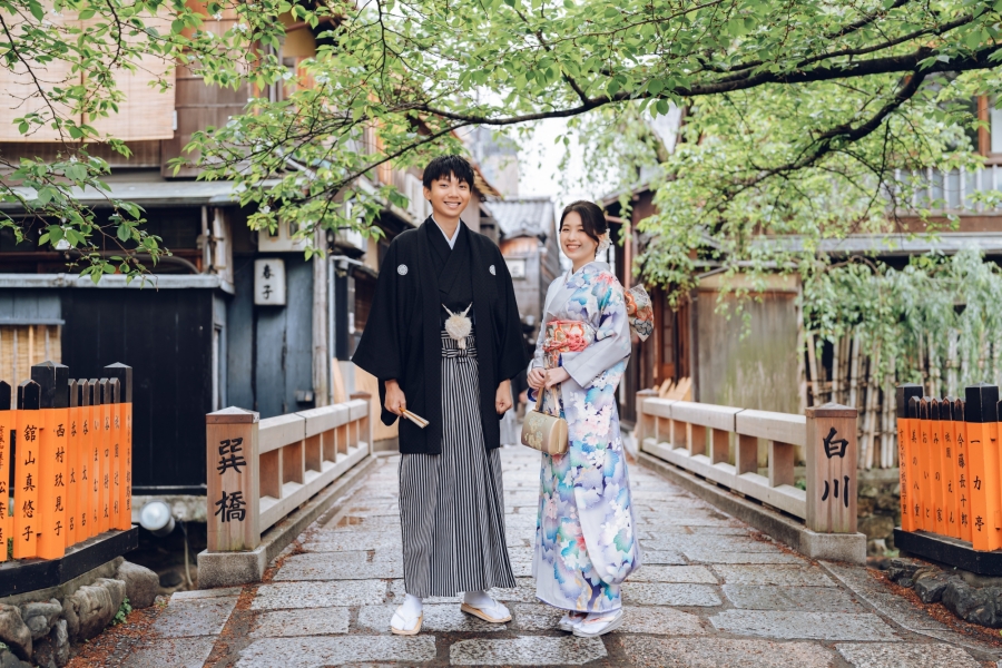 Blooms of Love: Aylsworth & Michele's Kyoto and Nara Spring Engagement by Kinosaki on OneThreeOneFour 5