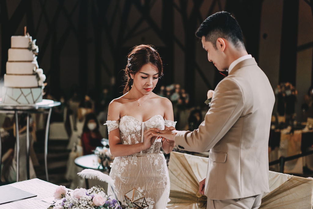 Crowne Plaza Changi Airport Wedding Dinner Photography by Michael on OneThreeOneFour 84