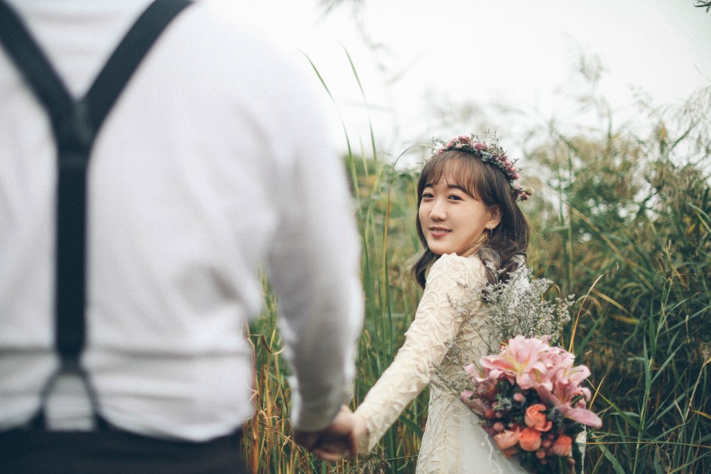 Korea Pre-Wedding Photoshoot At Seonyudo Park  by Beomsoo on OneThreeOneFour 14