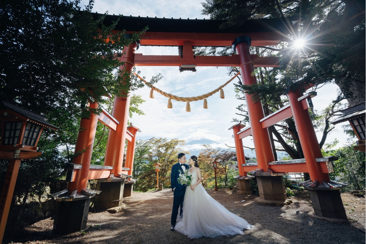 Tokyo Pre-Wedding Photoshoot with Asakusa Temple, Chureito Pagoda, Oishi Park, and Shibuya. by Dahe on OneThreeOneFour 0