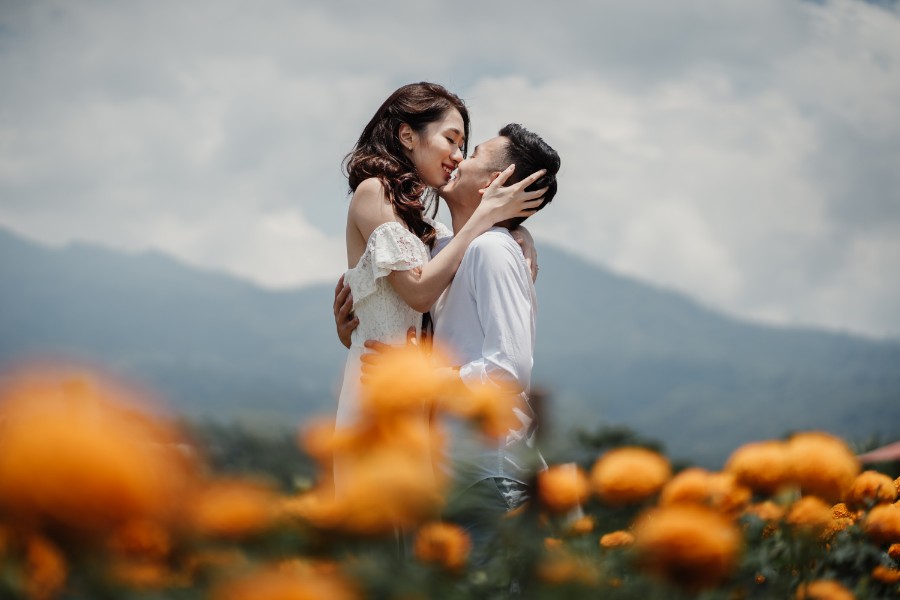 B&R: Pre-wedding photoshoot at Mount Batur Pinggan, Kintamani Lava Field, flower field and Mengening Beach by Hendra on OneThreeOneFour 14