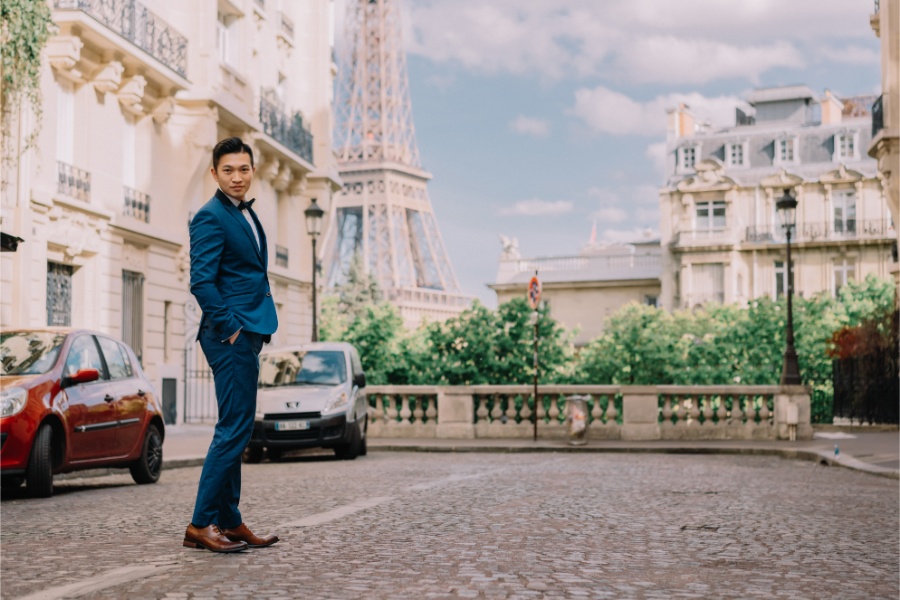 Paris Eiffel Tower and the Louvre Prewedding Photoshoot in France by Vin on OneThreeOneFour 13