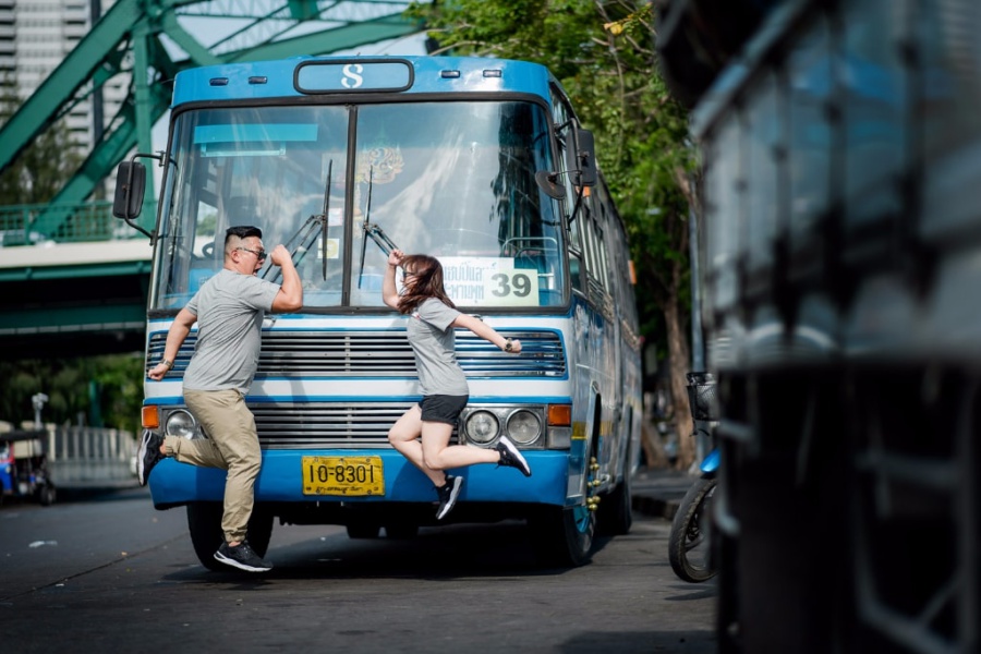 Bangkok Engagement Photoshoot In Streets of Bangkok by Sahrit  on OneThreeOneFour 12