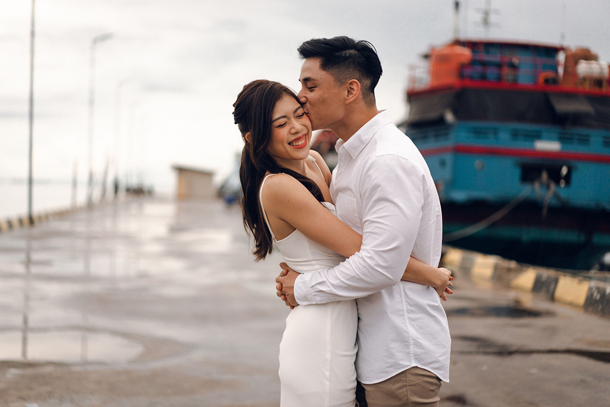 Bintan Pre-Wedding Photoshoot: Shermaine & Kai Yiong’s Adventure at Old Streets, Blue Lake, Sand Dunes & ATV Ride by HS on OneThreeOneFour 8