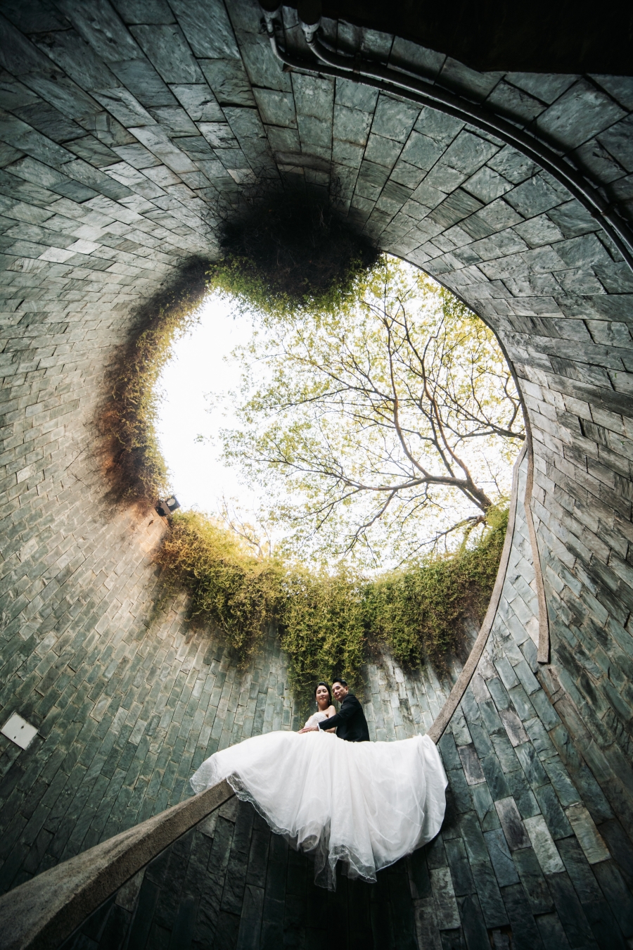 Singapore Pre-Wedding Photoshoot At Cloud Forest, Fort Canning Spiral Staircase And Marina Bay For Korean Couple  by Michael  on OneThreeOneFour 9