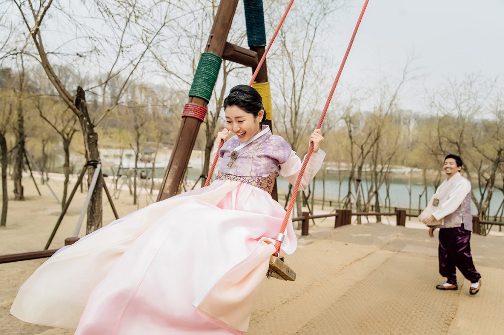 Korea Hanbok Pre-Wedding Photoshoot At Dream Forest by Jungyeol on OneThreeOneFour 15