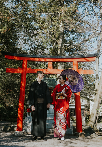 B&K: Pre-wedding with Mt Fuji and traditional Japanese house in kimonos