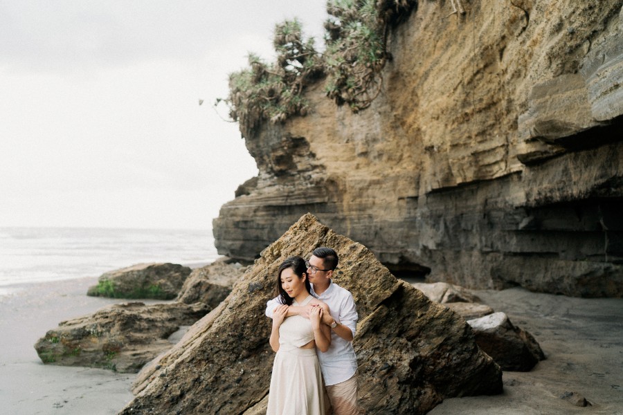 D&T: Pre-wedding in Bali at Nyanyi Beach and Rice Fields by Rhick on OneThreeOneFour 10
