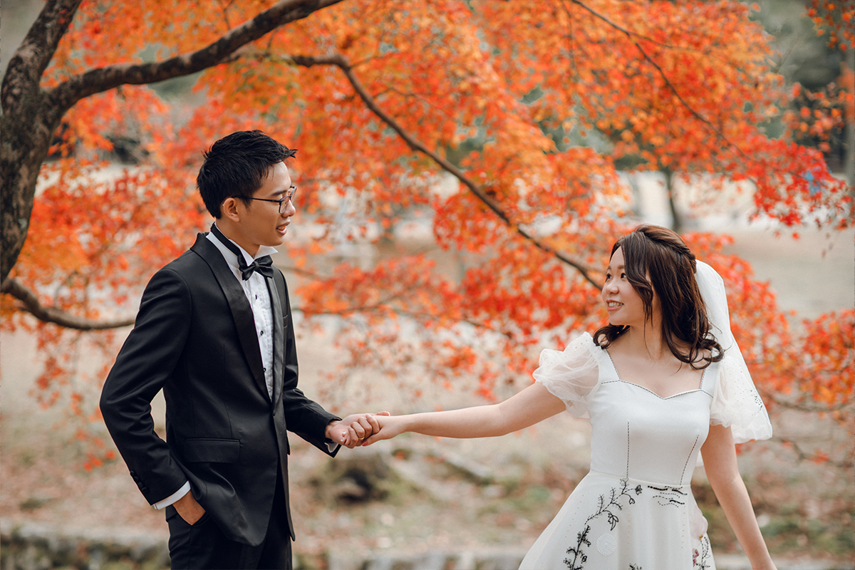 Kyoto & Nara Autumn Pre-Wedding Photoshoot by Kinosaki on OneThreeOneFour 10