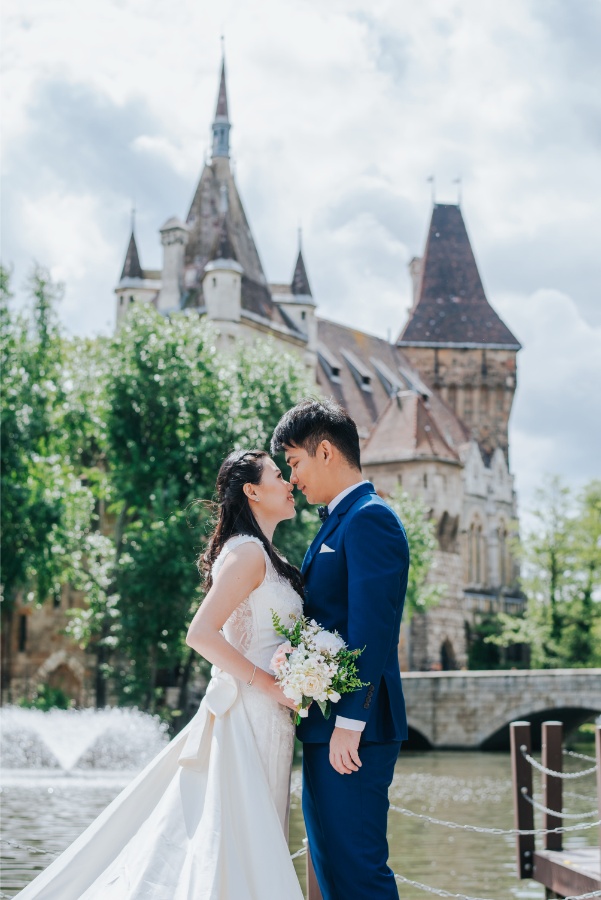 J&W: Budapest Full-day Pre-wedding Photoshoot around Castle Hill by Drew on OneThreeOneFour 30