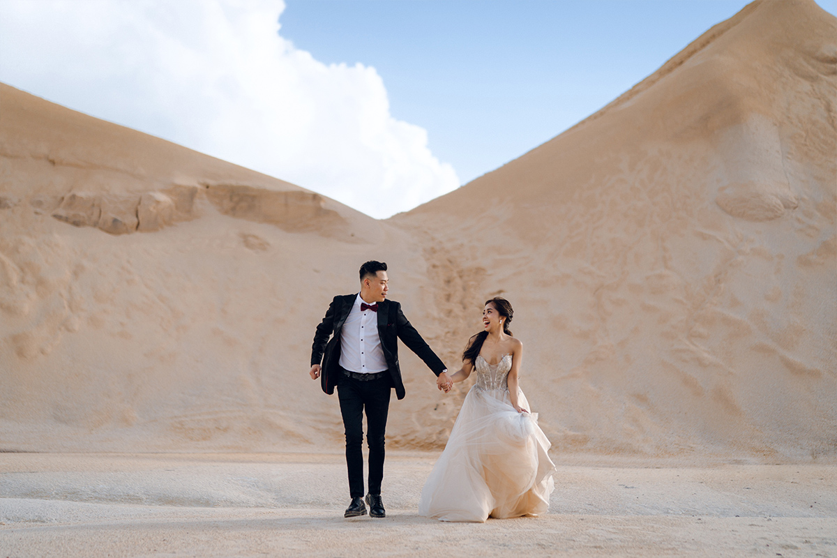 Bintan Pre-Wedding Photoshoot: Kellyn & Jiabao’s Fun Adventure at Blue Lake, Sand Dunes & ANMON Resort by HS on OneThreeOneFour 2