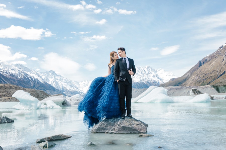 N&J: 2-days pre-wedding photoshoot with Singaporean couple in New Zealand - cherry blossoms, Coromandel Peak, glaciers by Fei on OneThreeOneFour 26