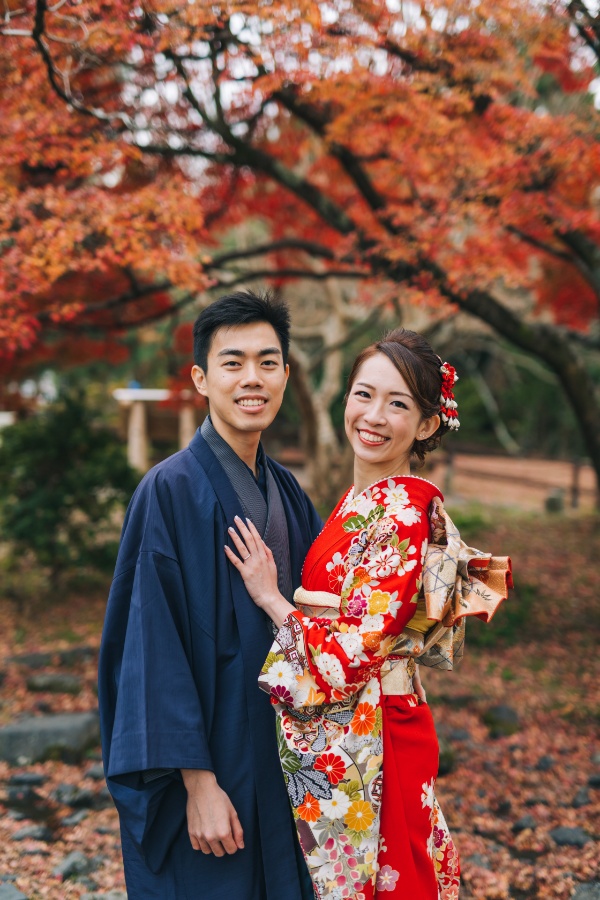 Japan Kyoto Autumn Higashiyama Kimono Prewedding Photoshoot by Shu Hao on OneThreeOneFour 16