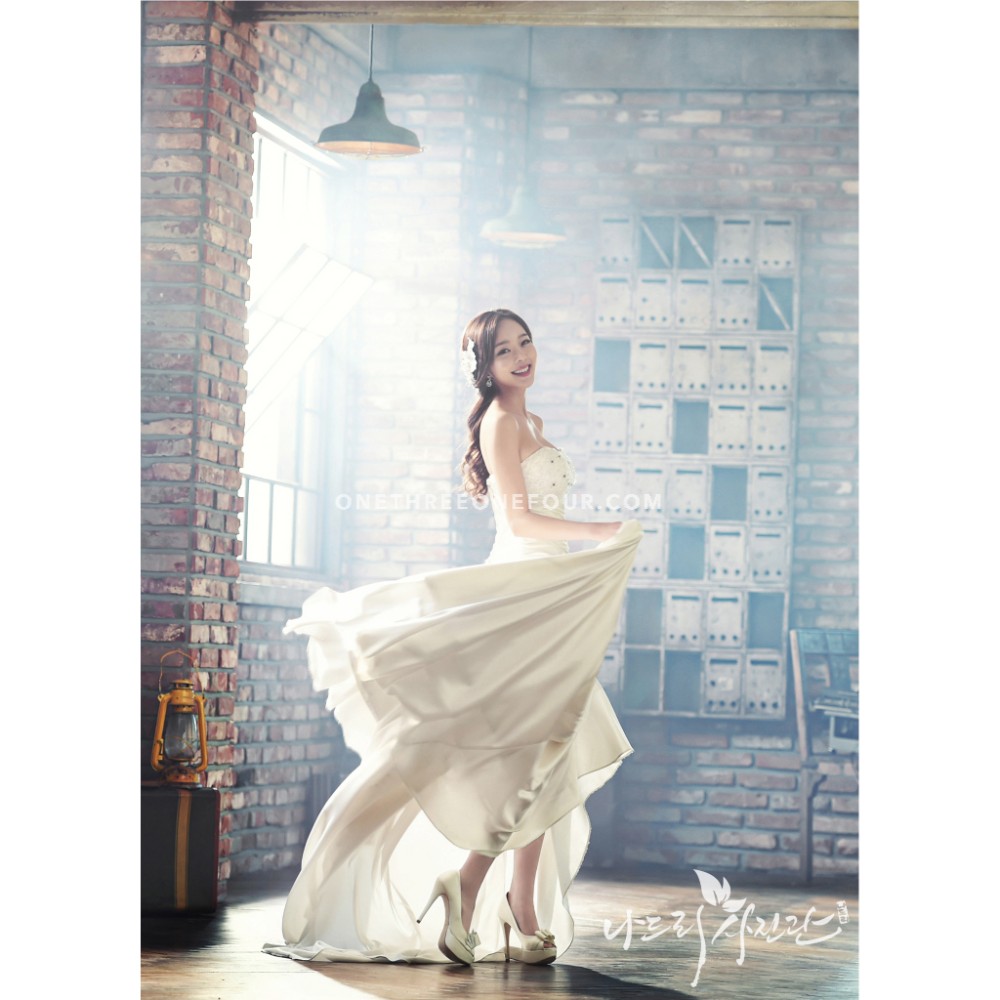 Korean Studio Pre-Wedding Photography: Studio by Nadri Studio on OneThreeOneFour 35