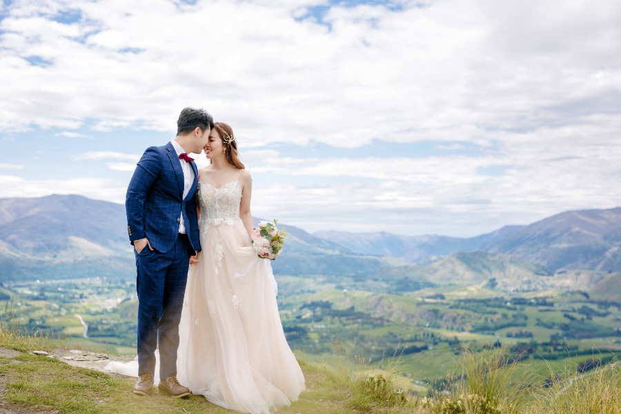 SH&J: Romantic fairytale pre-wedding in New Zealand with horse and at Lake Pukaki and Lake Tekapo by Fei on OneThreeOneFour 7