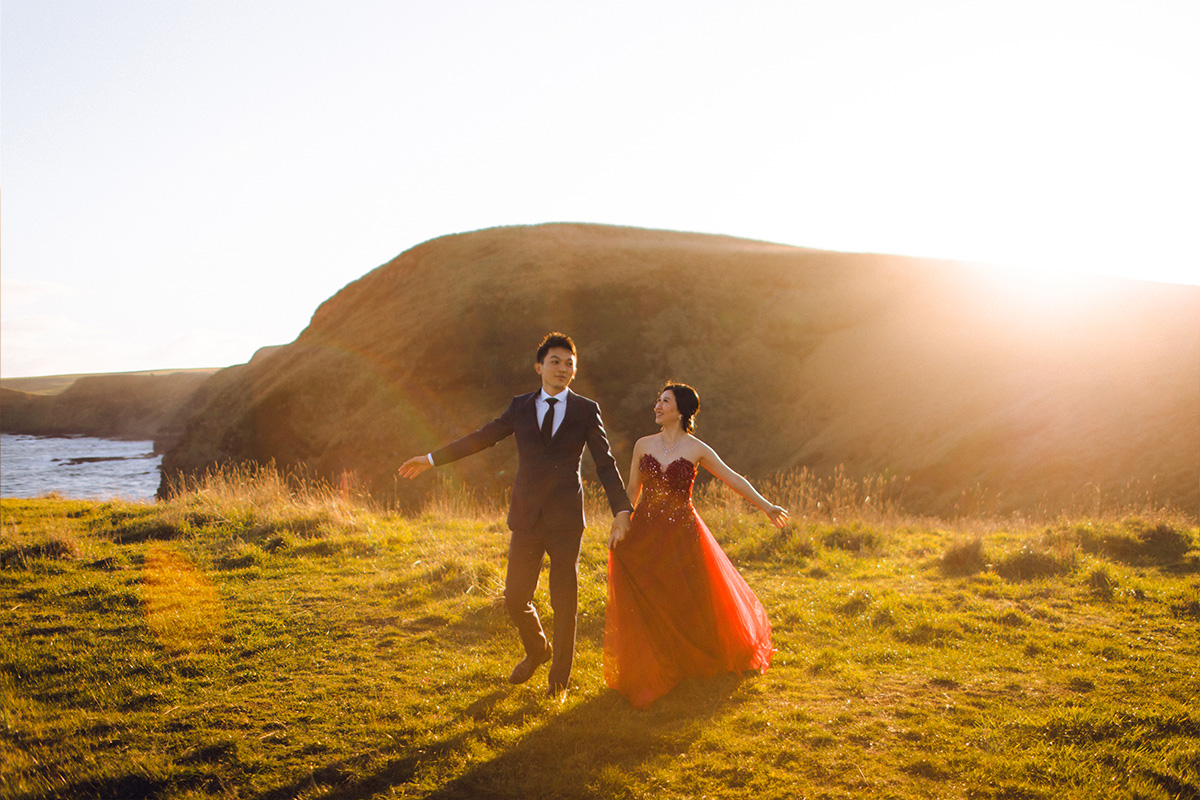 Melbourne Pre-wedding Photoshoot at St Patrick's Cathedral, Flinders Street Railway Station & Flinders Cliffs by Freddie on OneThreeOneFour 21