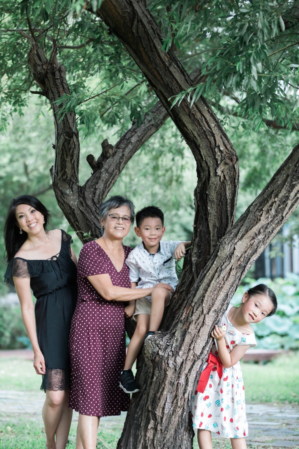 Taiwan Casual Family Photoshoot At Hua Shan 1914 Creative Park  by Andy  on OneThreeOneFour 9