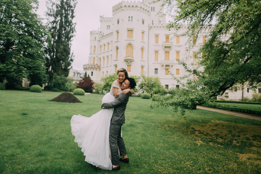 Naomi & Hann's Wedding Photoshoot in Prague by Nika on OneThreeOneFour 31