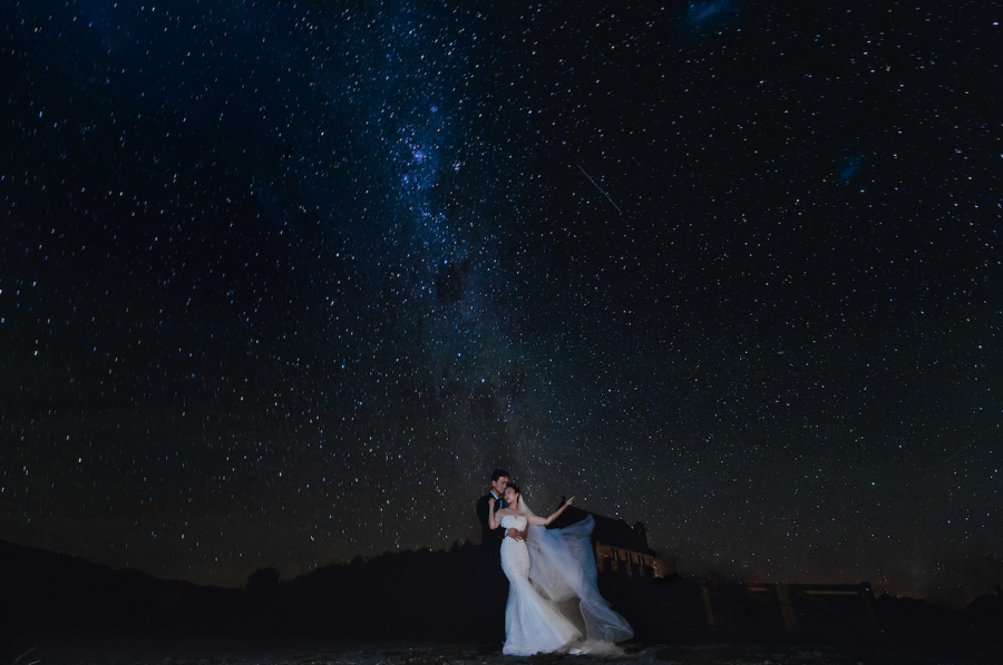 New Zealand Pre-Wedding Photoshoot At Snow Mountain And Night Shoot At Lake Tekapo by Fei on OneThreeOneFour 13