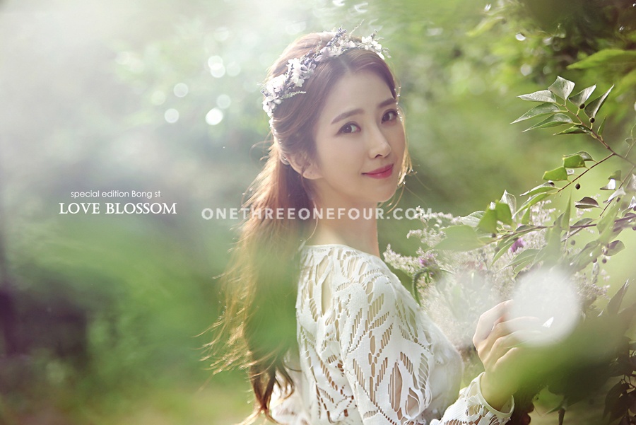 2016 Studio Bong Korea Pre-Wedding Photography - Love Blossom  by Bong Studio on OneThreeOneFour 26