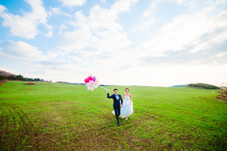 Jeju Island Pre-Wedding Photography in Camellia Hill by Ray on OneThreeOneFour 1