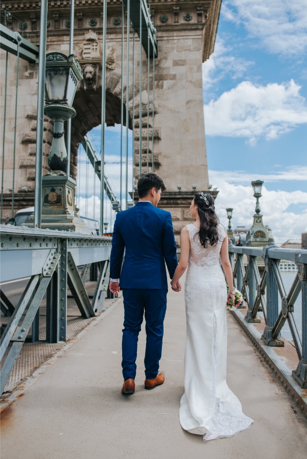 J&W: Budapest Full-day Pre-wedding Photoshoot around Castle Hill by Drew on OneThreeOneFour 27