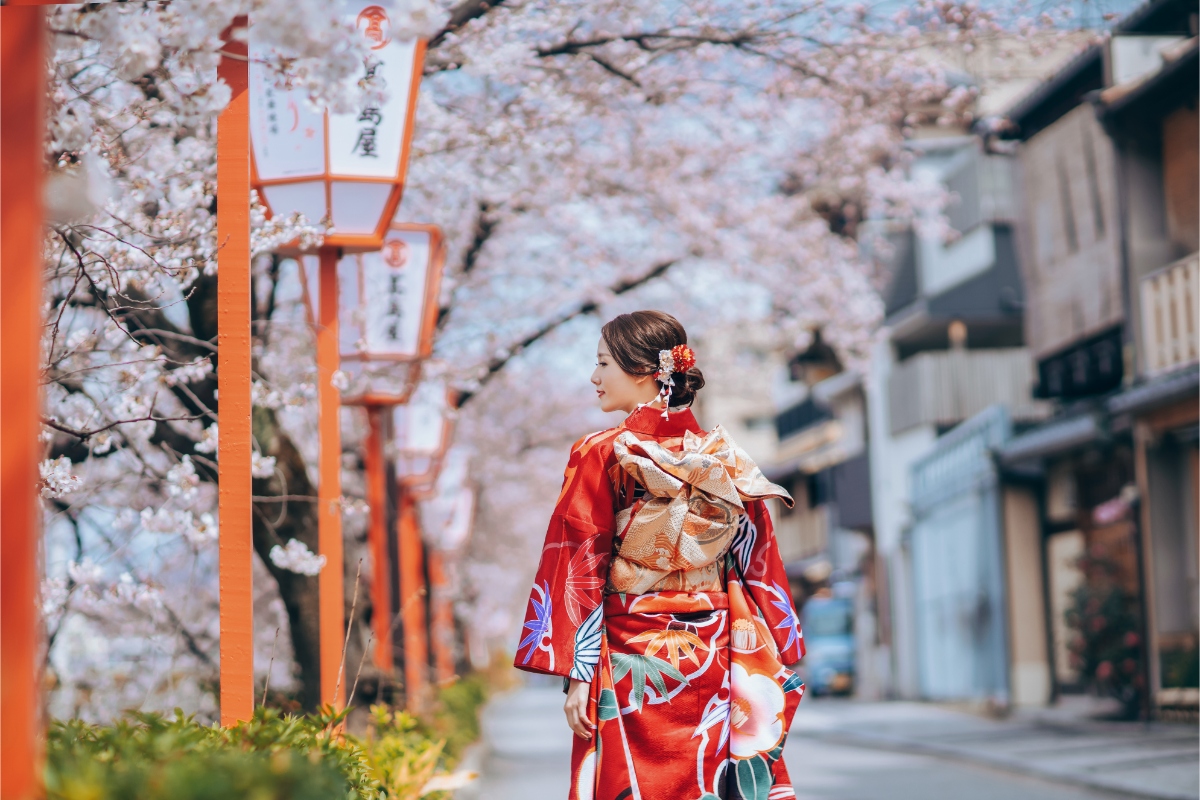 穿著日本傳統和服在日本京都櫻花季的婚紗拍攝 by Kinosaki on OneThreeOneFour 10